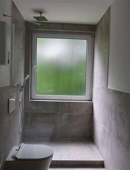 Erstbezug nach Sanierung! Familienfreundliche 4-Zi-Whg mit Balkon - Heiligenhaus