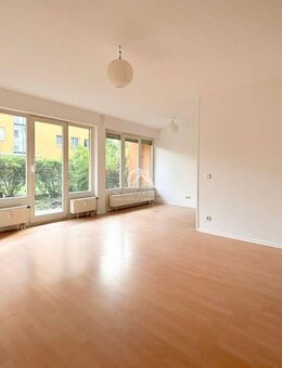 3-ZIMMER WOHNUNG IN WUNDERSCHÖNER ANLAGE! MIT TERRASSE! PROVISIONSFREI! - Berlin