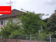 Freistehendes großes Einfamilienhaus mit Walmdach - Nidderau