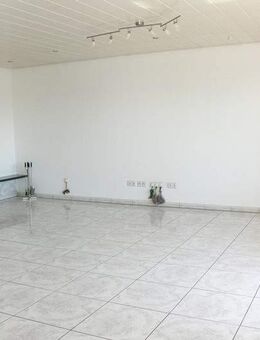 3 1/2-Zimmer-Wohnung in Crailsheim - Schicke Wohnung mit Balkon, EBK und Garage - Crailsheim