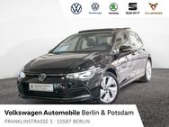 VW Golf, 1.5 VIII eTSI Style Pro, Jahr 2020 - Berlin