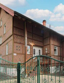 Frei stehendes und großzügiges Einfamilienhaus mit Einliegerwohnung in Hückelhoven-Millich - Hückelhoven