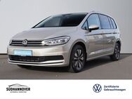 VW Touran, 1.5 TSI Move, Jahr 2023 - Göttingen