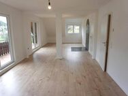 Naturnahe, großzügige 4-Zimmer-Wohnung mit Balkon und Garage! - Baiersbronn
