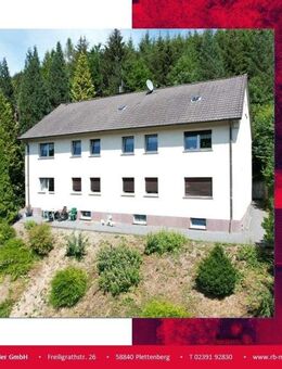 R.B. Makler: Mehrfamilienhaus mit Potenzial und Garagen - Plettenberg