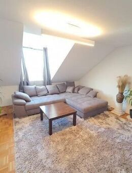 Endlich Zuhause angekommen - Attraktive 2 Zimmer Dachgeschoss Wohnung in guter und ruhiger Wohnlage von Amberg - Amberg