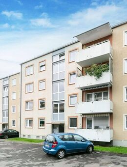 Hochparterre-Wohnung mit sonnigem Balkon und praktischer Aufteilung - Neu Ulm