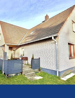 Großzügiges Zweifamilienhaus in ruhiger dennoch zentraler Lage in Langenhagen ! - Langenhagen