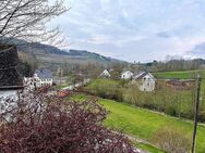 Ein-/ bis Zweifamilienhaus in ruhiger Lage von Bestwig-Nuttlar. - Bestwig