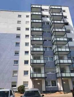 Helle 4-Zimmerwohnung mit Balkon - Mörfelden-Walldorf