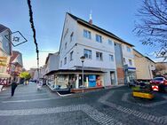 Super schönes Mehrfamilienhaus mit 3 Gewerbeeinheiten mitten in Kirchhain - Kirchhain