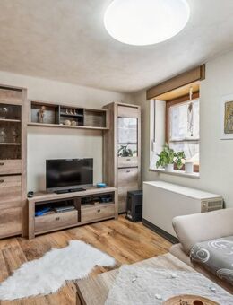 Linnich-Floßdorf - Wohnglück mit Urlaubsfeeling und erschlossenem Baugrundstück - Linnich