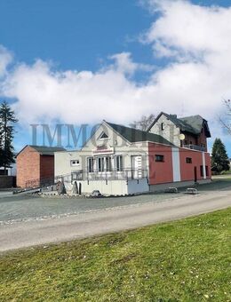 "EVENTBAHNHOF" MIT VIELEN NUTZUNGSMÖGLICHKEITEN UND 2 WOHNUNGEN IN REINSFELD - Reinsfeld