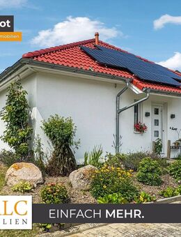 *Licht, Luft & Lebensqualität - moderner Bungalow aus 2022 auf gepflegtem Grundstück zu verkaufen* - Rosenow