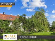 Attraktives Jura-Bauernhaus, 2-3 Wohnungen, Wohnreserven. Tierhaltung möglich. 1-2 Bauplätze inkl. - Hemau