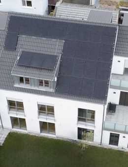 Dachgeschosswohnung zu vermieten! 2 Balkone, frei begehbare Dusche - Ingolstadt