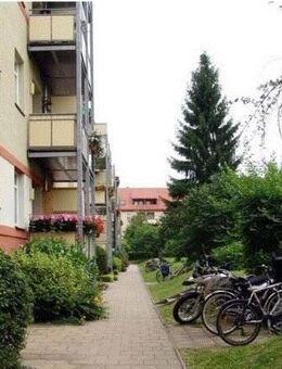 Deine eigene DG-Wohnung mit Balkon in ruhiger Lage - Dresden