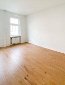 RUHIGE ALTBAUWOHNUNG | SEITENFLÜGEL| 1-ZIMMER | PERFEKTE LAGE | PROVISIONSFREI | - Berlin