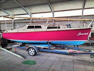 Schönes Kajütboot - Ostrhauderfehn
