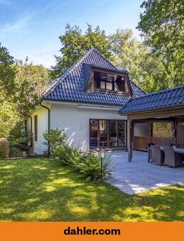 Großzügiges Einfamilienhaus auf parkähnlichem Grundstück - Hamburg