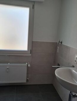 Charmante großzügige Dreizimmerwohnung (ein Durchgangszimmer) , stadtnah in Mayen - Mayen