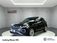 VW T-Roc, 1.5 TSI Style, Jahr 2023 - Beckdorf