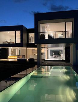 Architektenhaus in exklusiver Containerbauweise mit Pool, separatem Büro und großzügigem Grundstück - Ketsch
