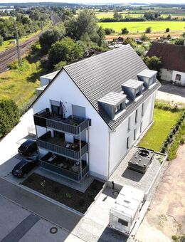 moderne 2-Zi.-Whg, EG, mit EBK, großem Balkon, im 6-Parteien-MFH - Gunzenhausen