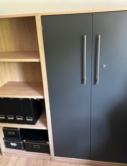 Büroschrank von Wellemöbel Serie Hyper in Wildeiche - Riederich