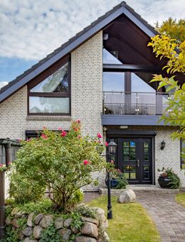 Lichtdurchflutetes Einfamilienhaus am Waldrand mit Weitsicht - Börnsen