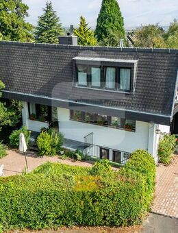 Ausgefallenes Architektenhaus in begehrter Lage von Bornheim-Brenig. - Bornheim (Nordrhein-Westfalen)