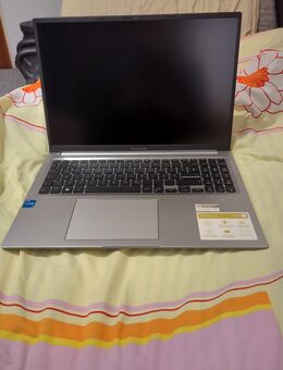 Asus Vivobook 16 - Uetersen
