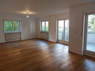 Stilvolles und großzügiges Wohnen im Park: 3,5 Zimmer Mietwohnung mit Stil und kurzen Wegen zur Eleganz und Freiraum - Villingen-Schwenningen