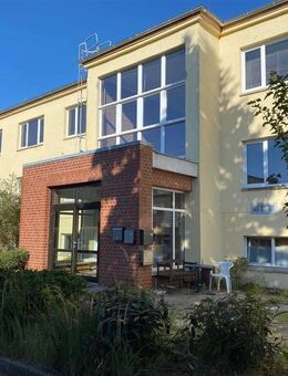 Großzügige, freundliche Wohnung zu vermieten! - Krakow (See)