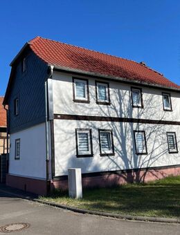 Einfamilienhaus mit Nebengelass, Partyraum und großem Grundstück in Ortsrandlage von Sonneborn - Sonneborn