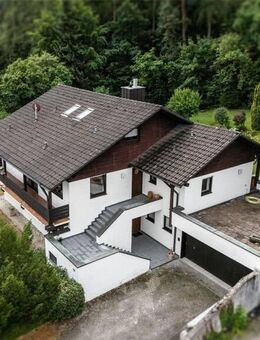 Charmantes Einfamilienhaus mit Charakter und großzügigem Gartenparadies - Altdorf (Bayern)