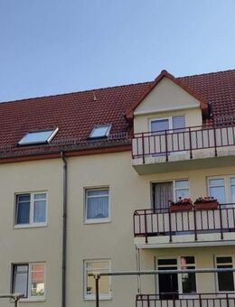 SCHÖNE 3 RAUM DACHGESCHOSSWOHNUNG MIT BALKON - Leisnig