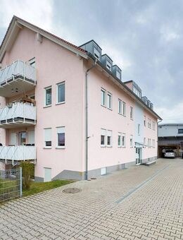 Solide vermietet - langfristig wertvoll. Vermietete Wohnung mit lebendigem Charakter. - Fürth