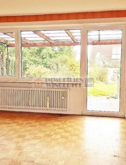 Attraktive ruhige Wohnlage: sanierungsbedürftiges Reihenhaus mit Garten - Lappersdorf