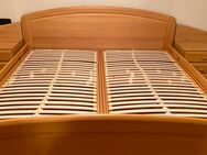Doppelbett Buche massiv mit Lattenrost, Nachtkonsolen und Kommode - Jülich
