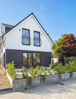 Neubau-Doppelhaushälfte mit exzellentem Energiestandard und sonniger Terrasse - Schenefeld (Landkreis Pinneberg)