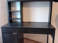 Schreibtisch Micke von IKEA mit Aufsatz 105 x 50 cm schwarzbraun - Darmstadt