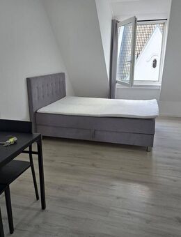 Schönes DG-Studio in Bochum-Riemke nahe U35-Linie, ideal für Studenten & Singles - Bochum