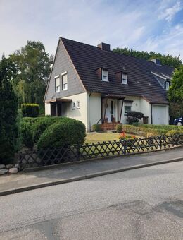 Sehr gepflegte DHH mit Vollkeller und traumhaften Grundstück in Itzehoe - Itzehoe