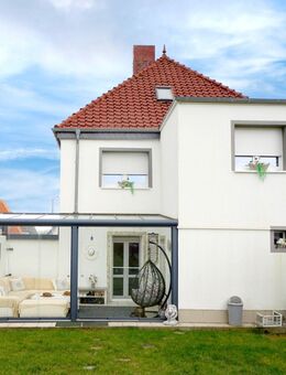 Modern renoviert, neues Bad, Kamin, Wintergarten, großer Garten - Helmstedt