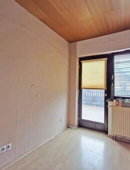 Wohnhaus mit Entwicklungsmöglichkeiten - Steinbach (Wald)
