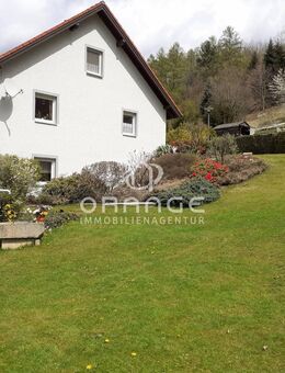 ***Panoramablick & Traumlage! Imposantes Grundstück mit 2706 qm & beeindruckendes großes Haus*** - Goldkronach
