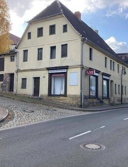 Zwangsversteigerungsobjekt!!!! Sanierungsbedürftige Wohn und Gewerbeimmobilie in Bad Bibra - Bad Bibra