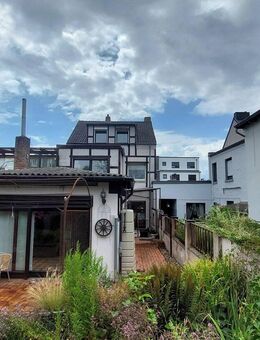 *** Ein-/Zweifamilienhaus mit großem Gartenparadies *** - Mönchengladbach