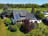 Familienfreundliches Traumhaus mit Maisonettewohnung im Nürnberger Land - Schwarzenbruck